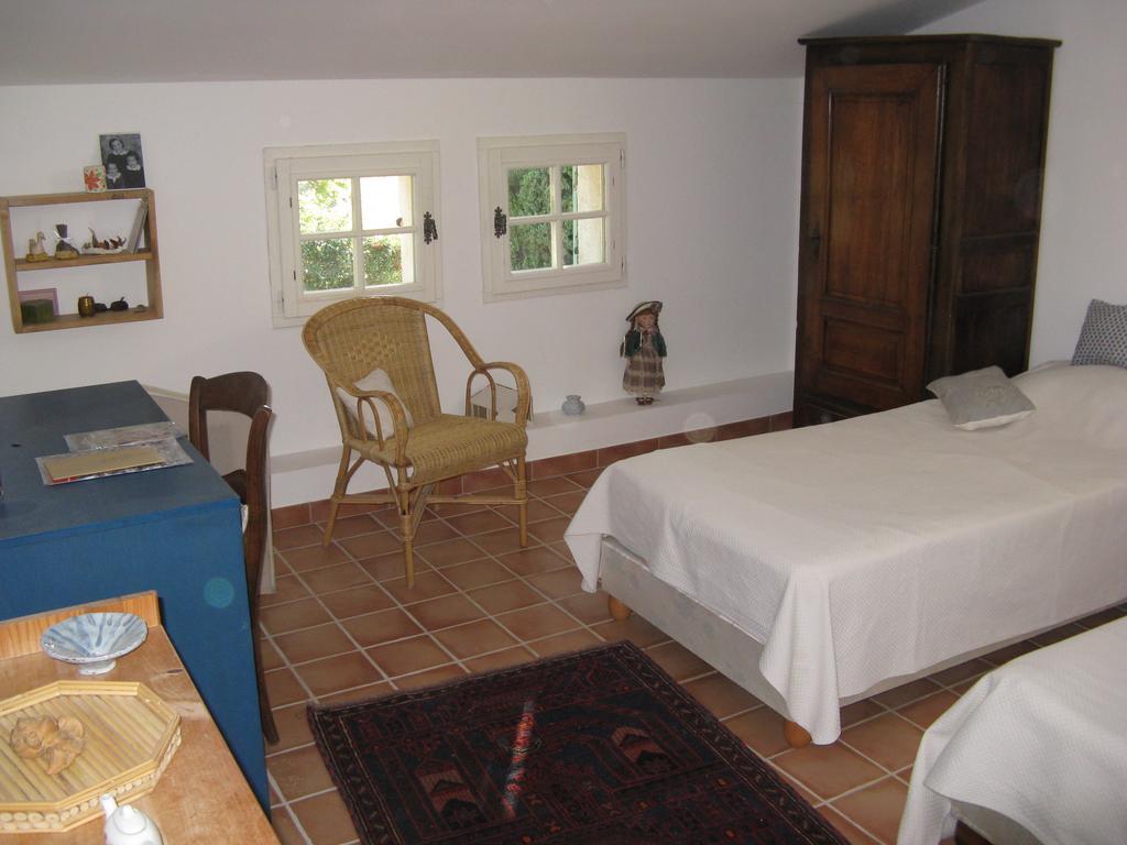 Clos Sainte-Garde Saint Didier  Chambre photo